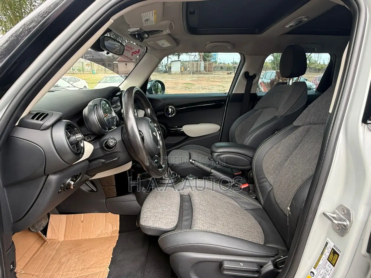 Mini Cooper 2016 Silver