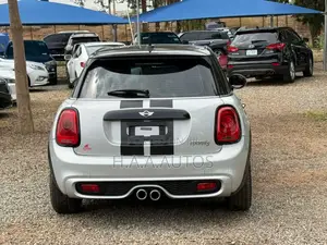 Mini Cooper 2016 Silver