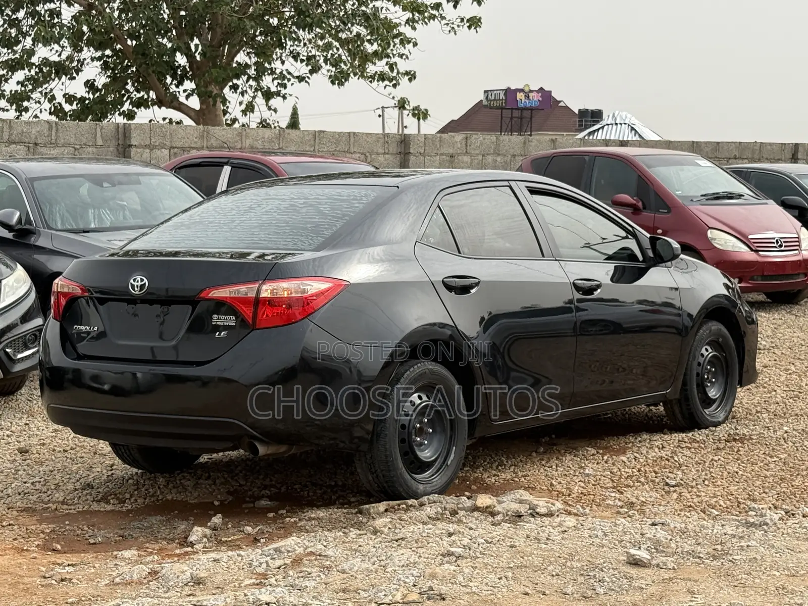 Toyota Corolla LE Eco (1.8L 4cyl 2A) 2018 Gray