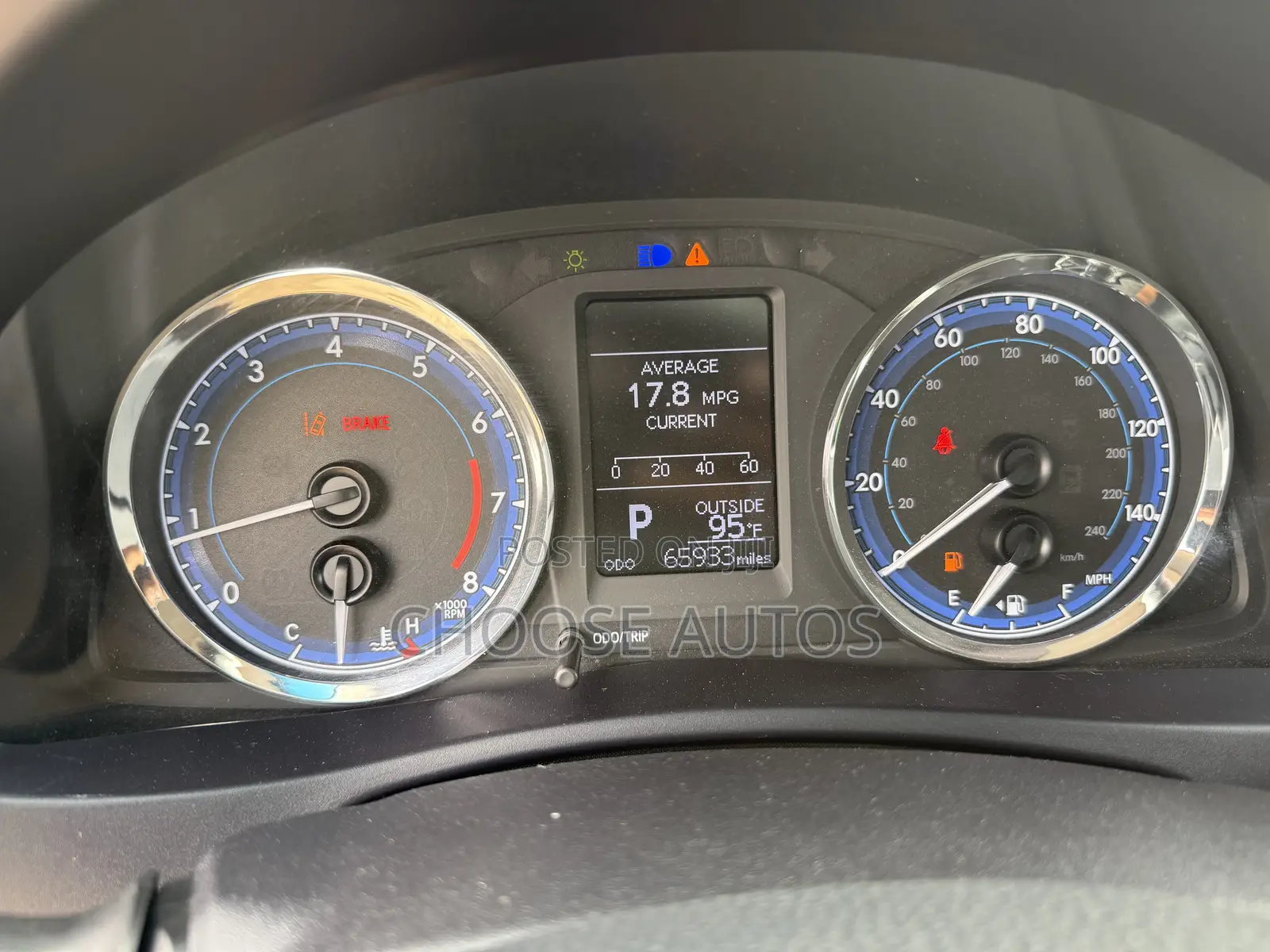 Toyota Corolla LE Eco (1.8L 4cyl 2A) 2018 Gray