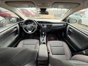 Toyota Corolla LE Eco (1.8L 4cyl 2A) 2018 Gray