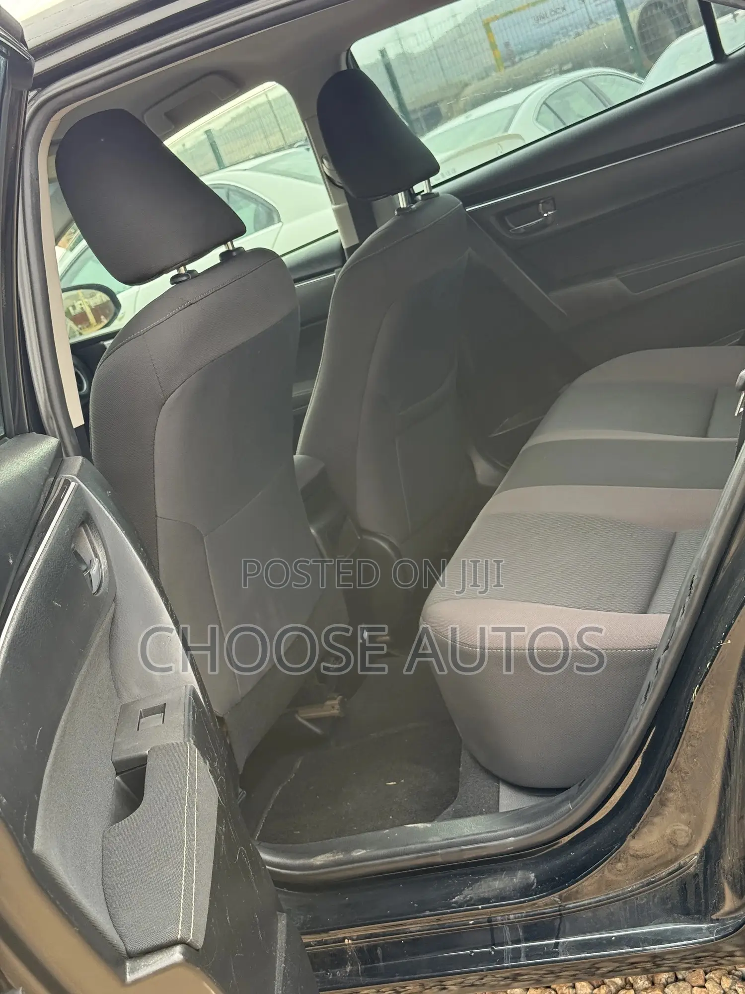 Toyota Corolla LE Eco (1.8L 4cyl 2A) 2018 Gray