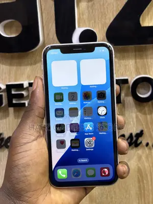 Apple iPhone XR 128 GB White