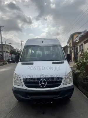 Mercedes-Benz Sprinter 2011 White