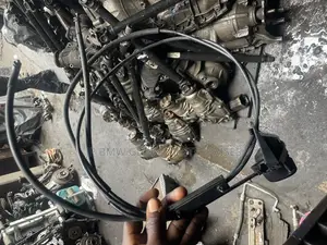 BMW Bonnet Cable X6,E70