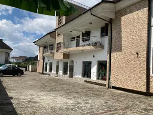 Furnished 20bdrm Block of Flats in Shelter Afrique, Uyo for sale