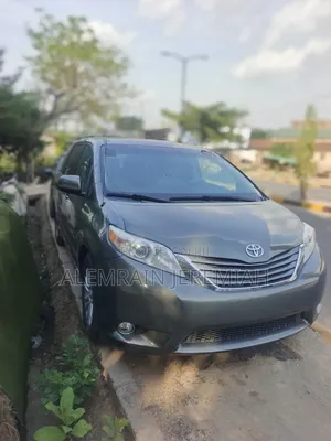 Toyota Previa 2012 Grey