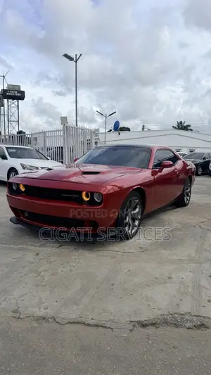 Dodge Challenger SXT 2016 Red