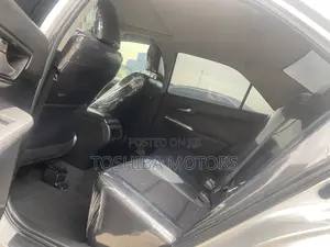 Toyota Camry SE 4dr Sedan (2.5L 4cyl 6A) 2014 Silver