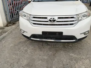 Toyota Highlander Limited 2012 White