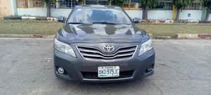 Toyota Camry LE 4dr Sedan (2.5L 4cyl 6AM) 2010 Gray