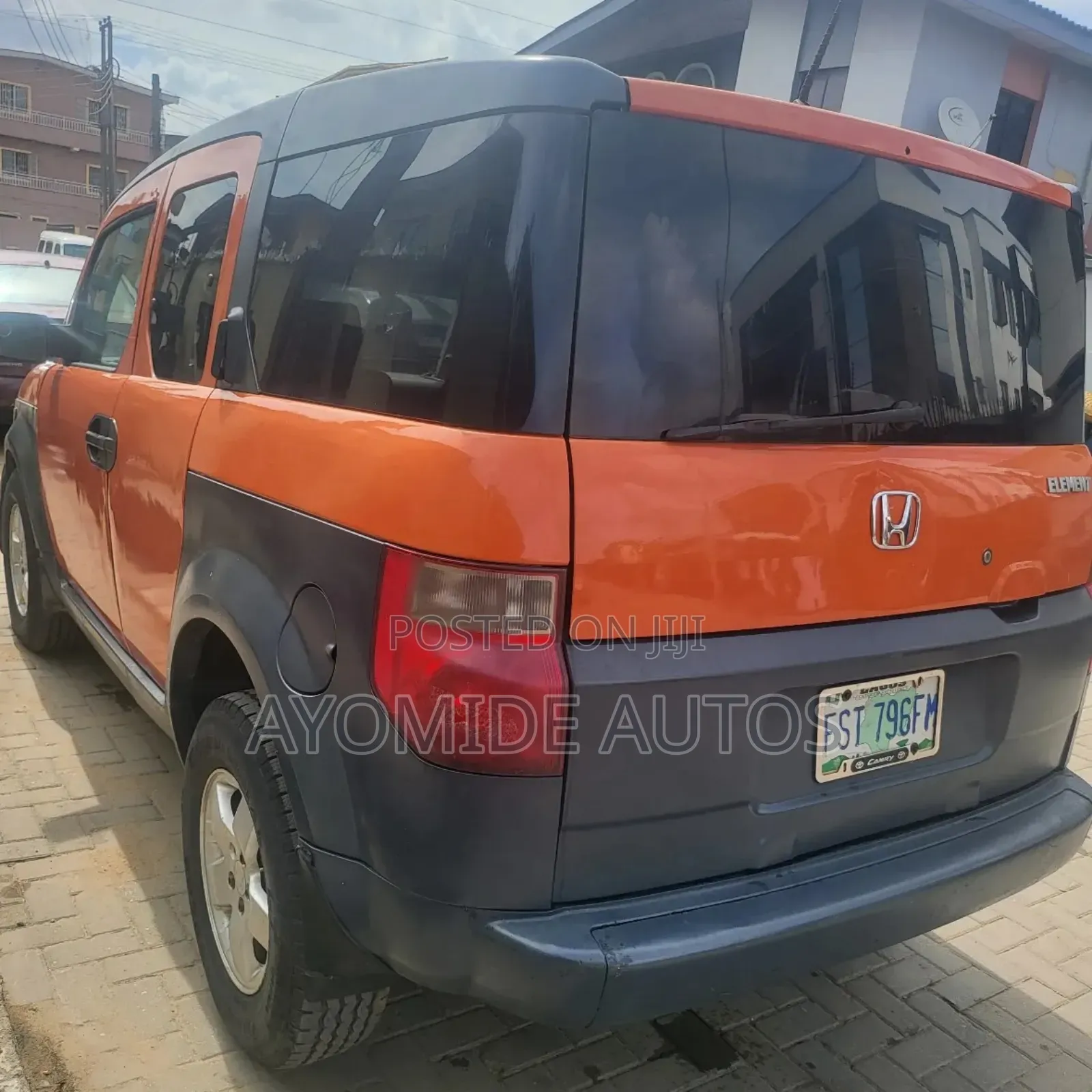 Honda Element LX Automatic 2005 Orange