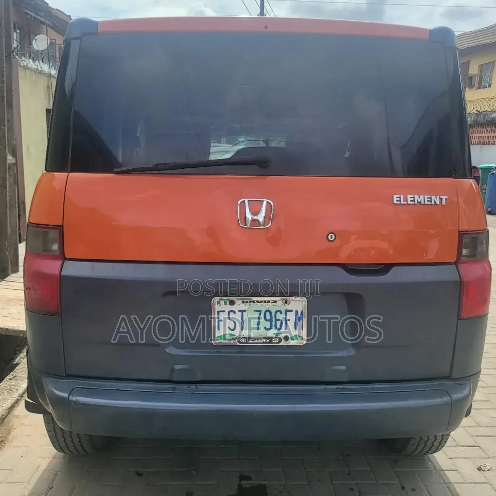 Honda Element LX Automatic 2005 Orange