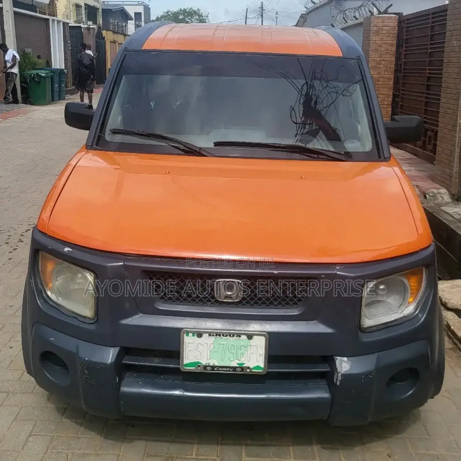 Honda Element LX Automatic 2005 Orange