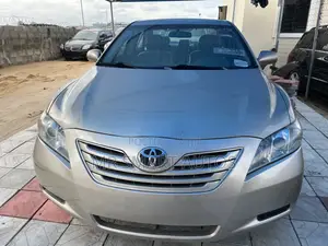 Toyota Camry 2.4 LE 2008 Gold