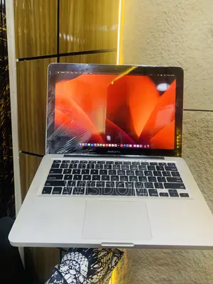 Laptop Apple MacBook Pro 2012 8GB Intel HDD 500GB