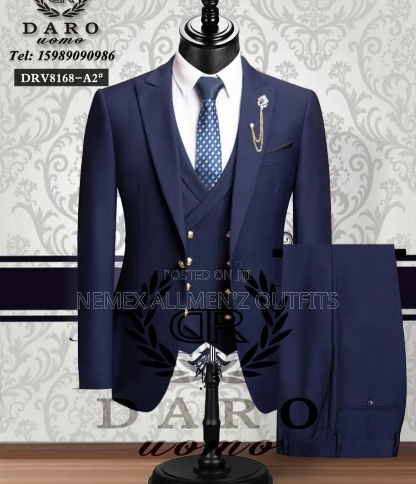 Three Pieces Gold Buttons Suit