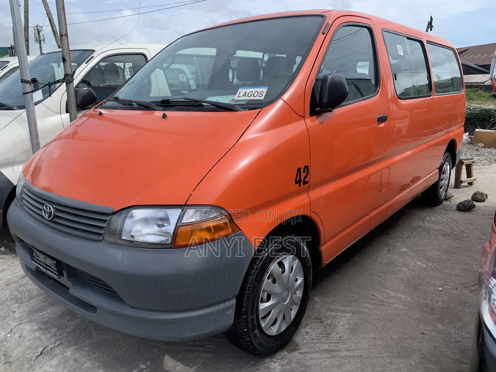 Toyota Grand HiAce 2005 Orange