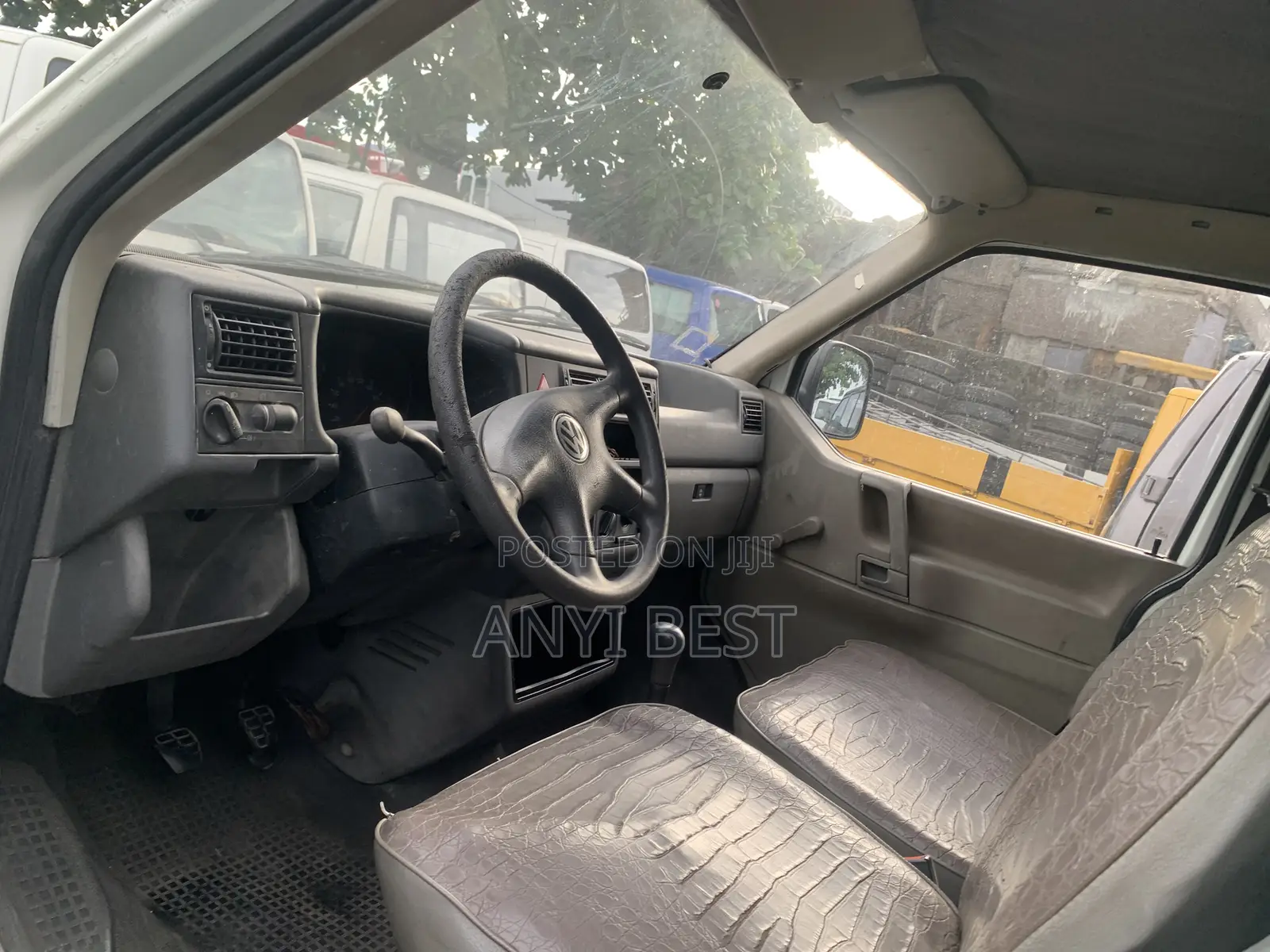 Volkswagen Transporter 2004 White