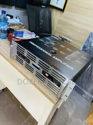 JBL Pj8000 Power Amplifier