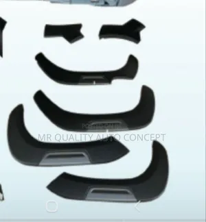 Complete Fender Padded for Toyota Hilux Sport Gr Sports 2025 Model