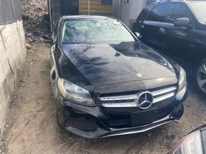 Mercedes-Benz C300 Luxury 4Matic Sedan AWD (2.0L 4cyl 7A) 2016 Black