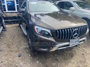 Mercedes-Benz GLC-Class 2017 Brown