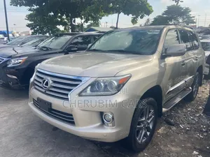 Lexus LX 570 AWD 2016 Gold