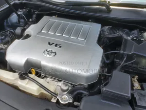 Toyota Camry XLE V6 4dr Sedan (3.5L 6cyl 6A) 2013