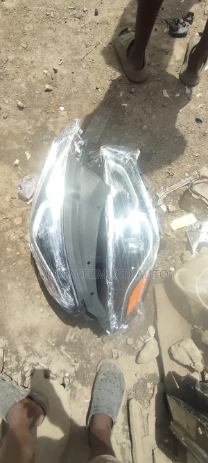 Set Head Lamp Hyundai Sonata 2018 Model