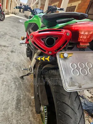 Benelli TNT 2017 Green