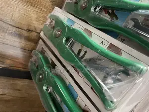 Ear Tag Applicator Pliers (With Spare Pin) for Livstock