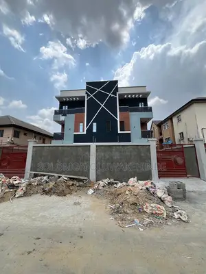 4bdrm Duplex in Gbagada, Lagos for sale