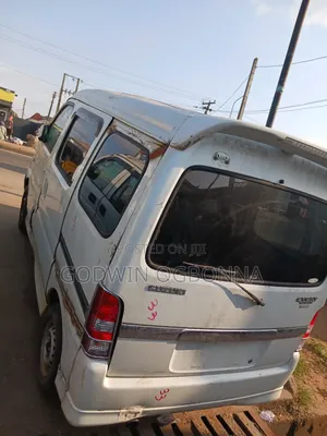 Suzuki Every 2006 White