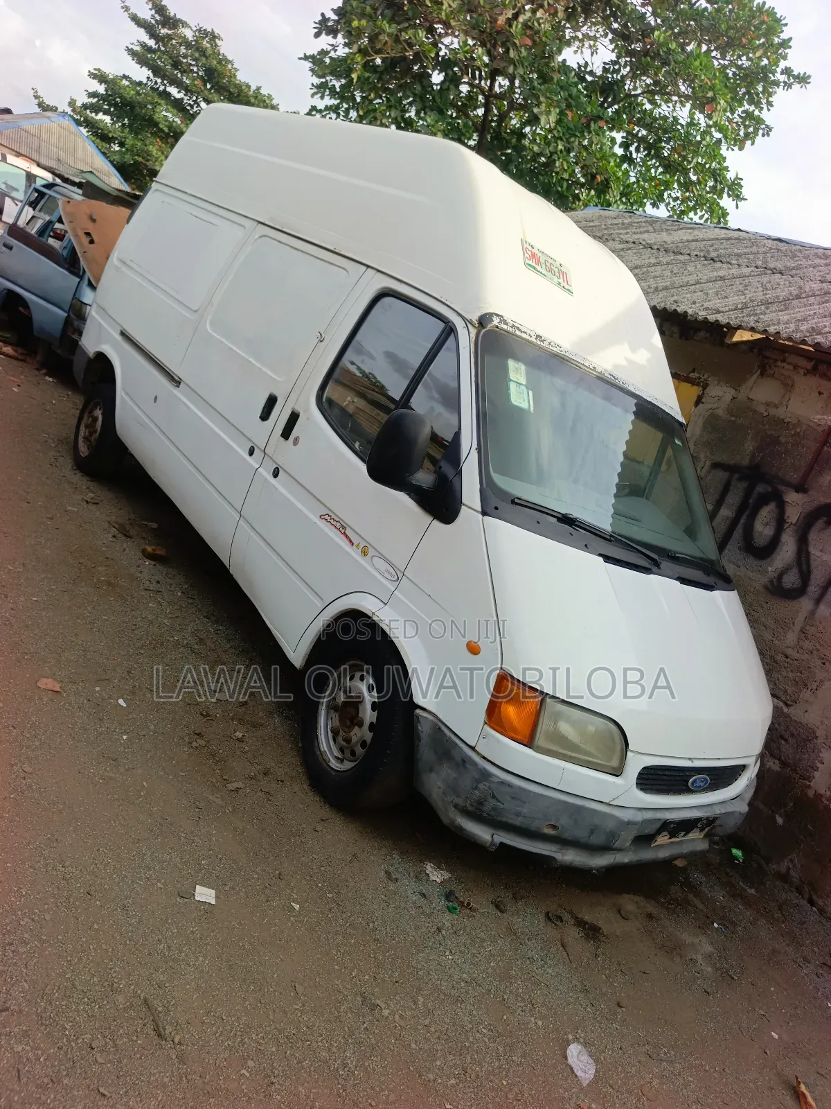 Ford Transit 2000 White