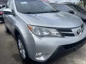 Toyota RAV4 Limited AWD (2.5L 4cyl 6A) 2016 Silver