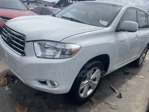 Toyota Highlander Limited 2010 White