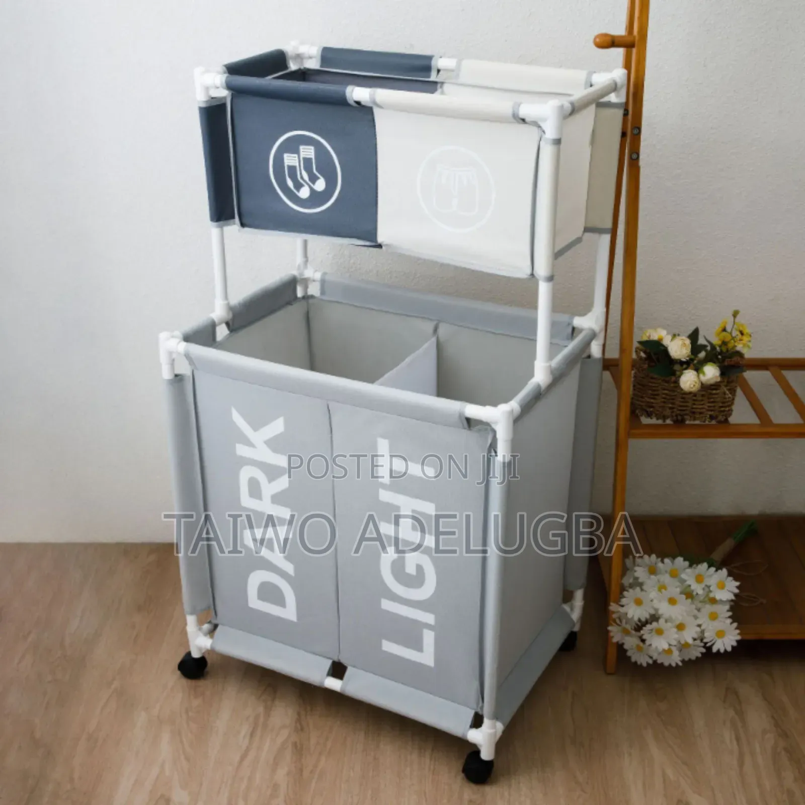Movable and Foldable Laundry Basket