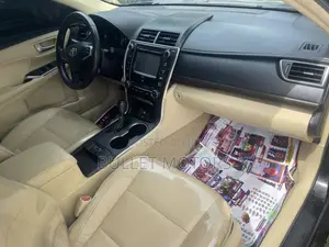 Toyota Camry SE w/Special Edition Pkg (2.5L 4cyl 6A) 2016 Black