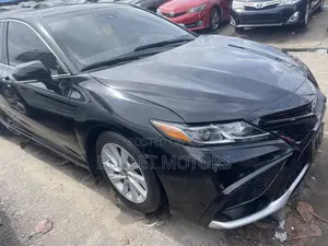 Toyota Camry SE 2022 Black