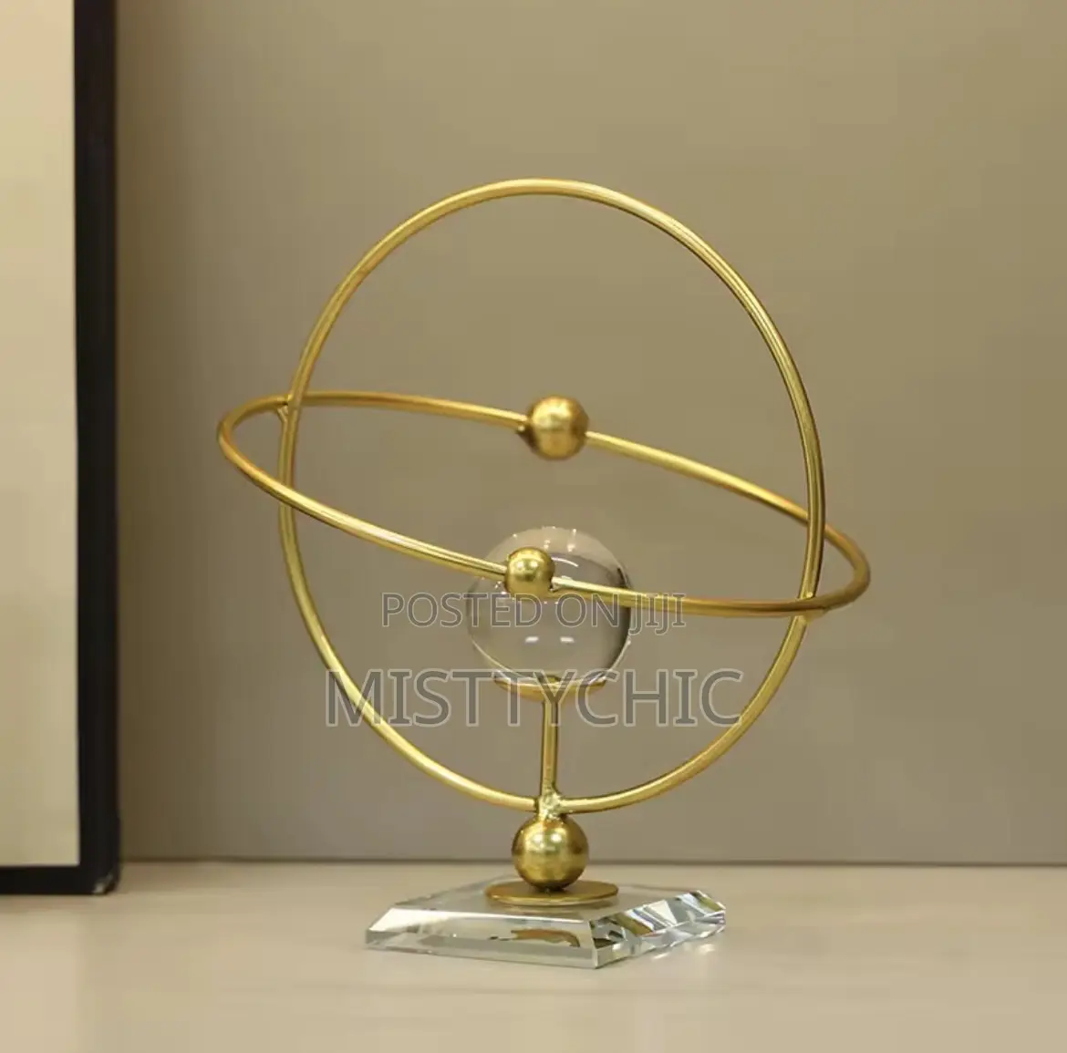 Crystal Round Decor