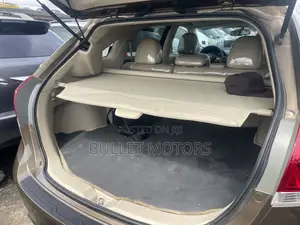 Toyota Venza AWD 2012 Gold