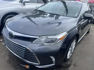 Toyota Avalon Limited Sedan FWD (3.5L 6cyl 6A) 2013 Gray