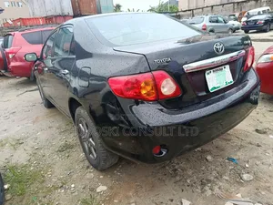 Toyota Corolla 2010 Black