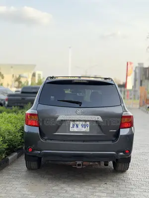 Toyota Highlander Sport 2010 Gray