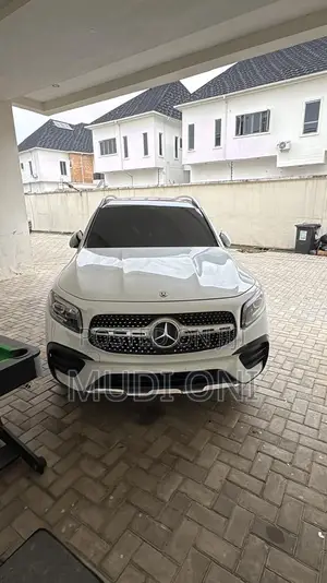 Mercedes-Benz GLB-Class GLB 250 4MATIC 2020 White