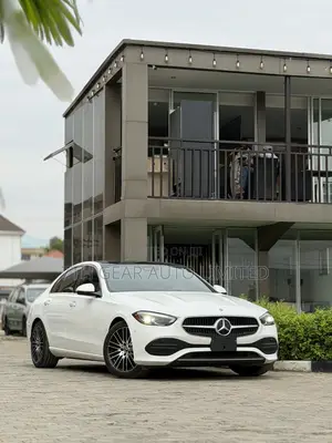 Mercedes-Benz C300 2022 White