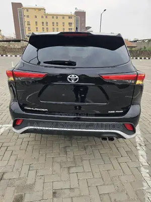 Toyota Highlander XSE AWD 2023 Black