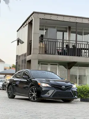 Toyota Camry SE (2.5L 4cyl 8A) 2019 Black