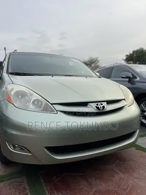 Toyota Sienna 2006 Green